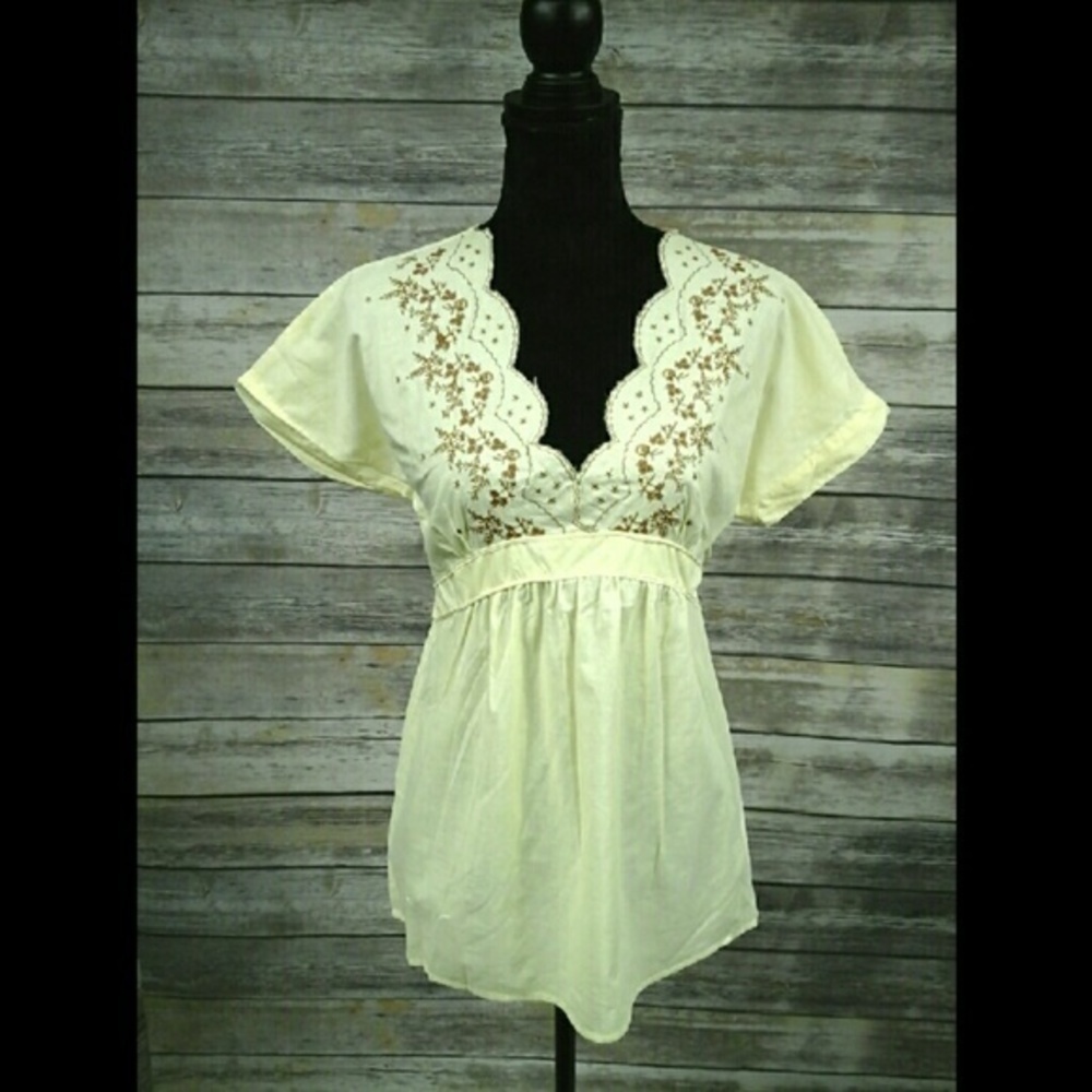 Yellow Embroidered Top - Picture 3 of 4